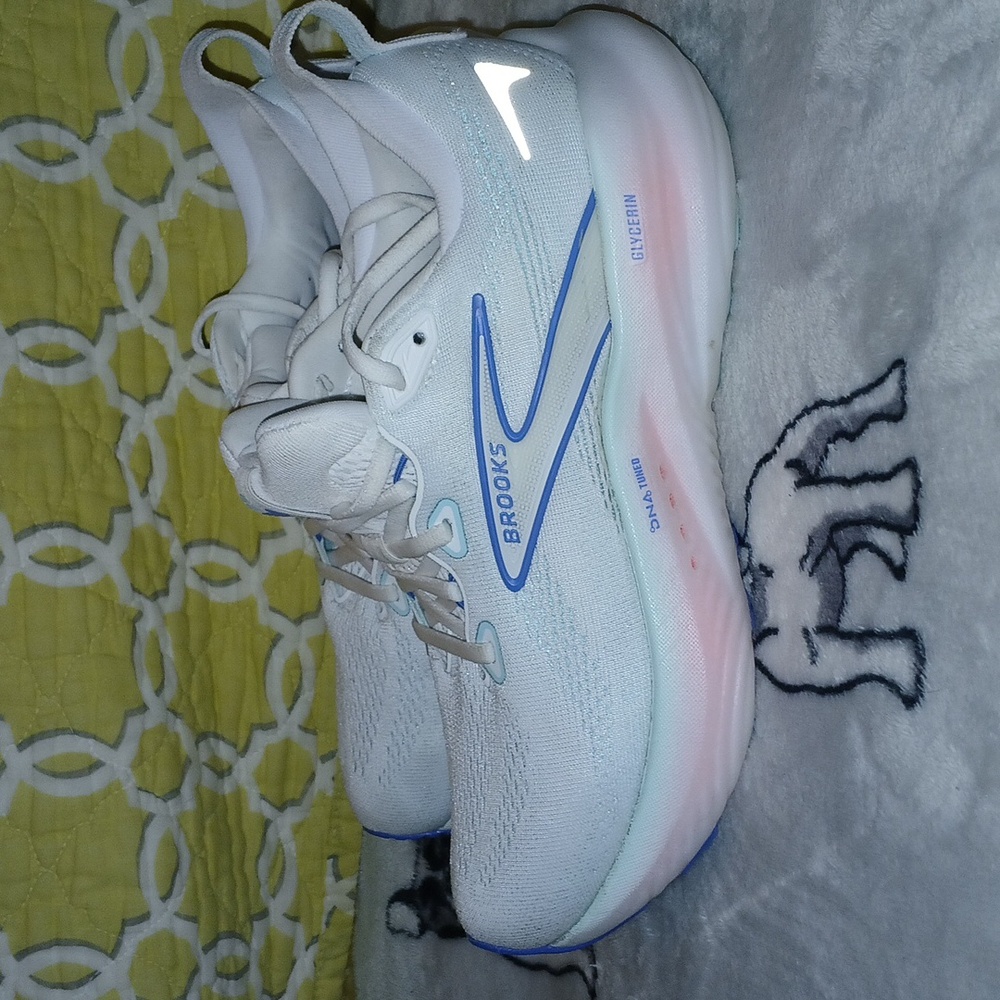 Brooks Glycerin 22 Running Shoes, Size 7.5